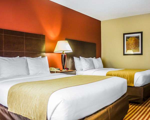  - Comfort Inn & Suites Dayville - I-395, Exit 43