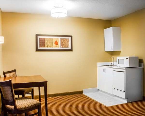 Suite - Comfort Inn & Suites Dayville - I-395, Exit 43