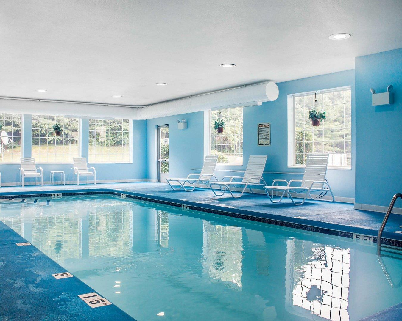 Indoor heated pool | Comfort Inn & Suites Dayville - Killingly Industrial Park