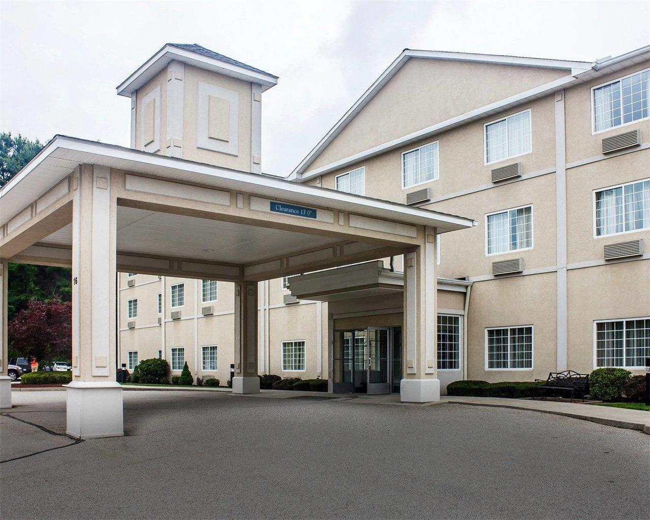 Comfort Inn & Suites Dayville