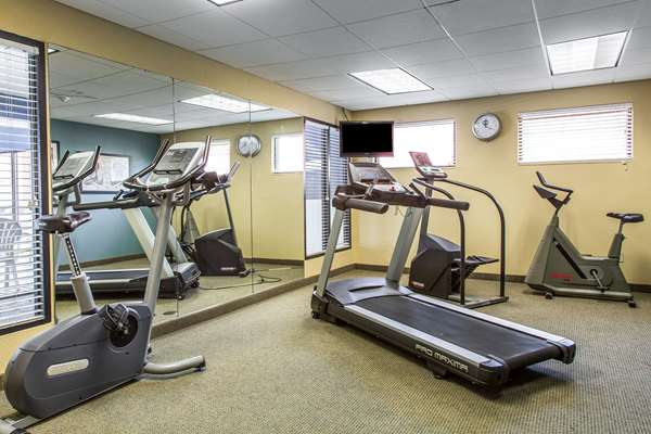 Fitness/ Exercise Room - Clarion Inn New London - I-95, Exits 82A & 83