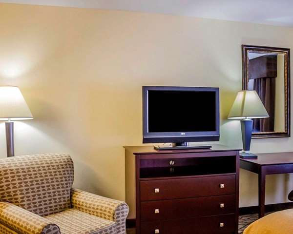  - Quality Inn Waterbury