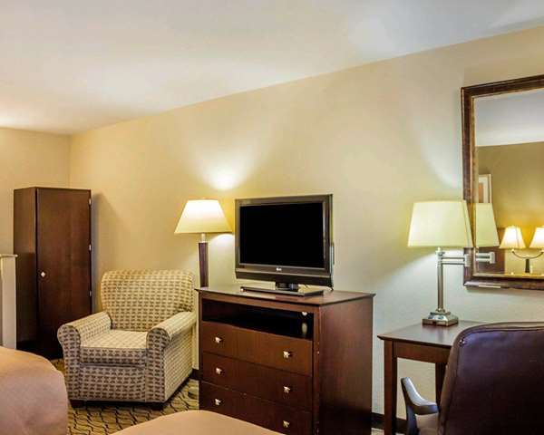  - Quality Inn Waterbury