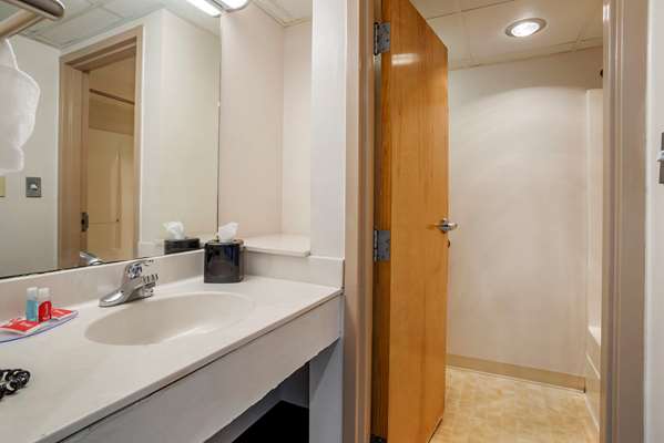  - Econo Lodge Inn & Suites Rehoboth Beach