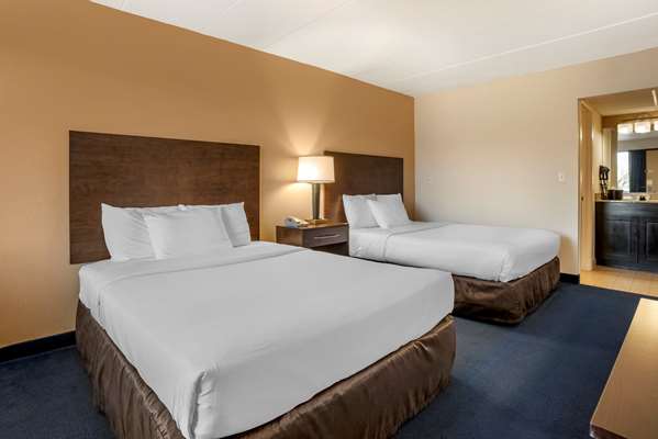  - Econo Lodge Inn & Suites Rehoboth Beach