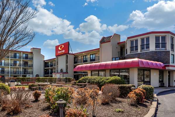 Exterior view - Econo Lodge Inn & Suites Rehoboth Beach