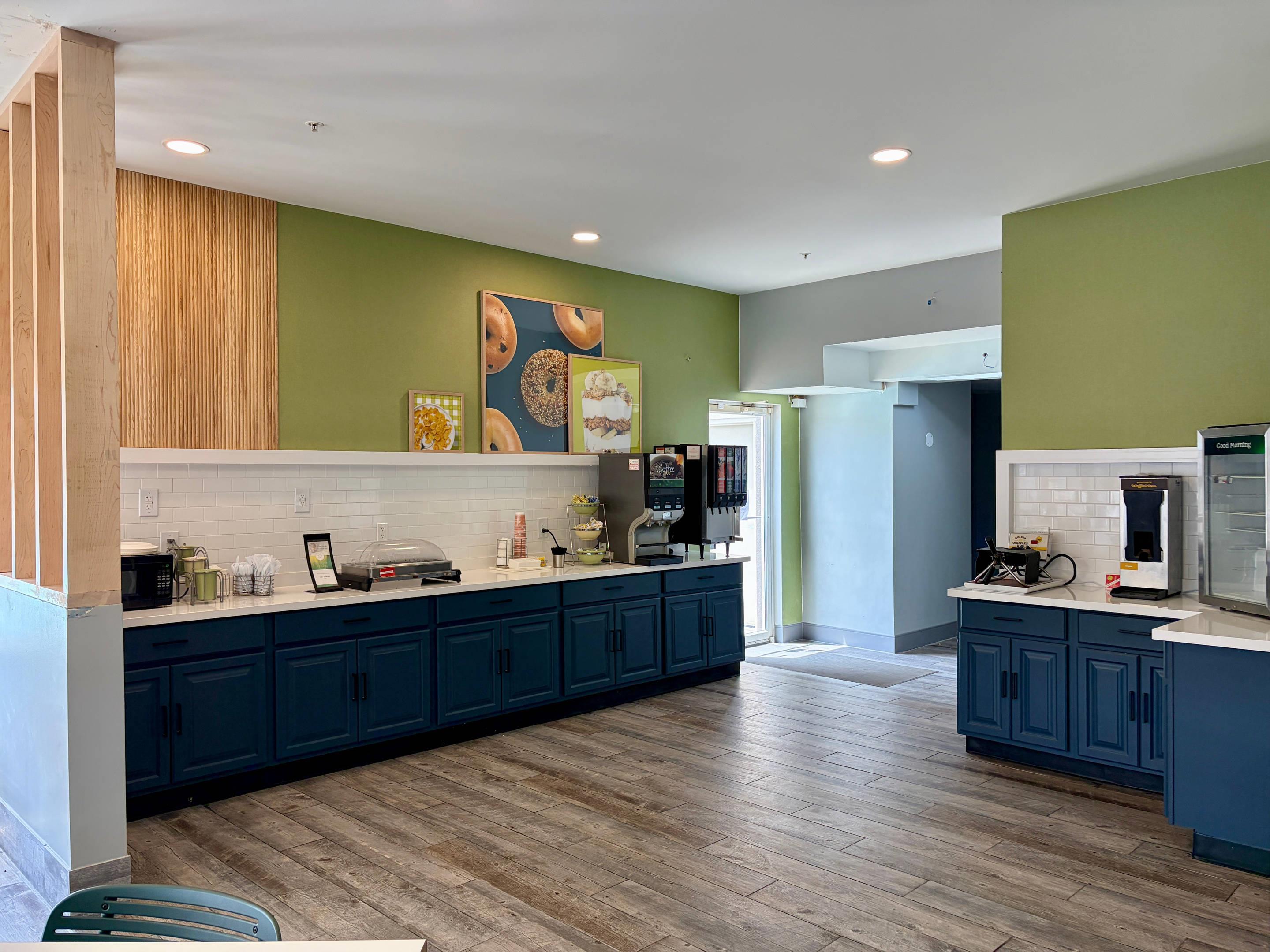 Breakfast area | Quality Inn & Suites Georgetown - Seaford