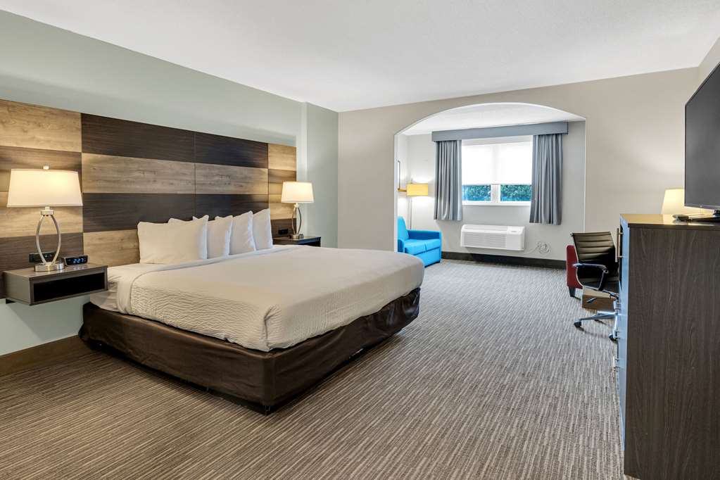 COUNTRY INN AND SUITES BY RADISSON-guestroom-Guest Room,Suite,On-Site.jpg