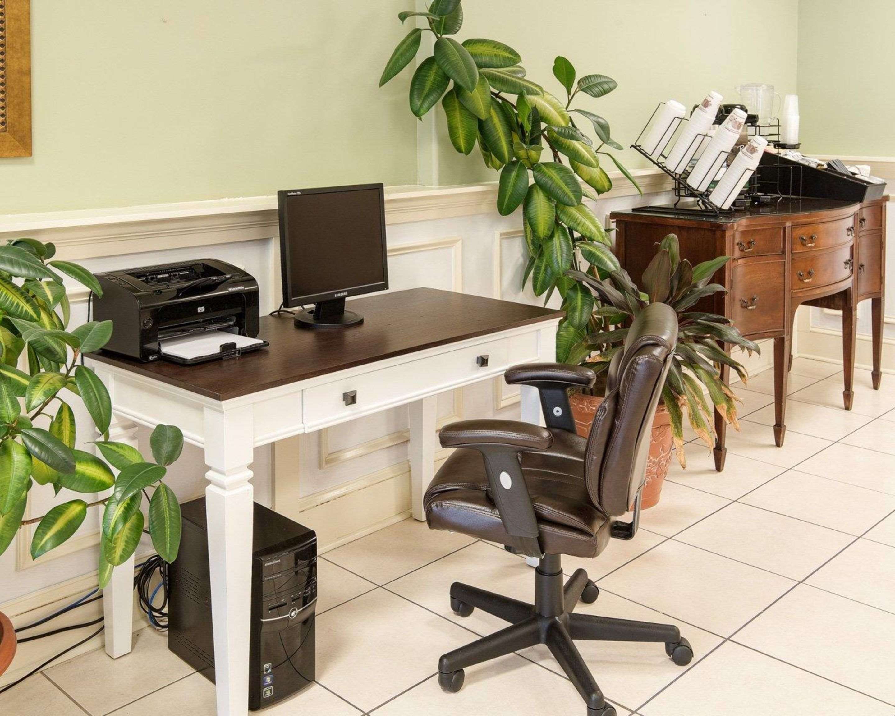 Business center | Country Inn & Suites by Radisson Rehoboth Beach - Dewey