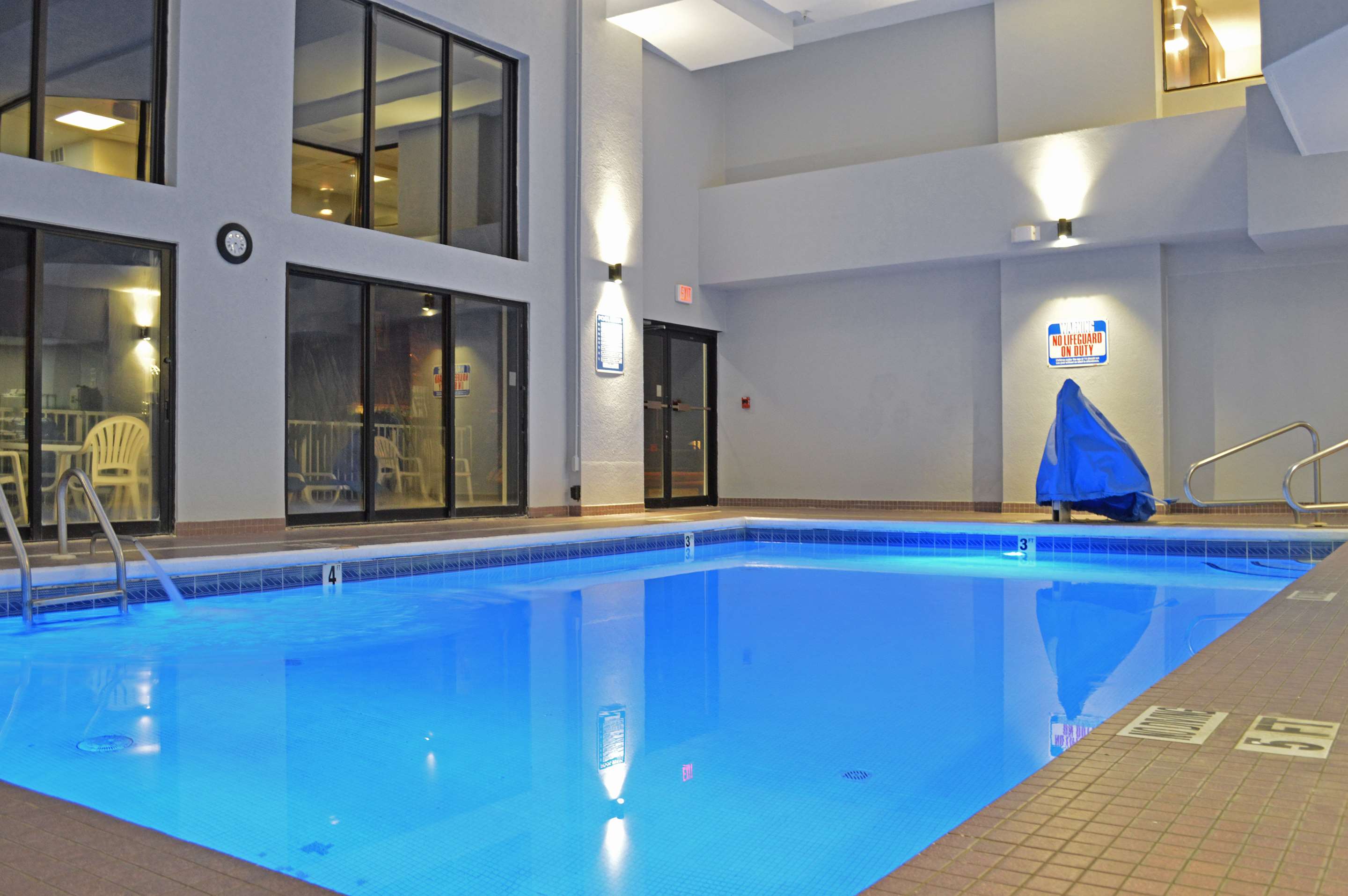 Indoor pool | Country Inn & Suites by Radisson Rehoboth Beach - Dewey
