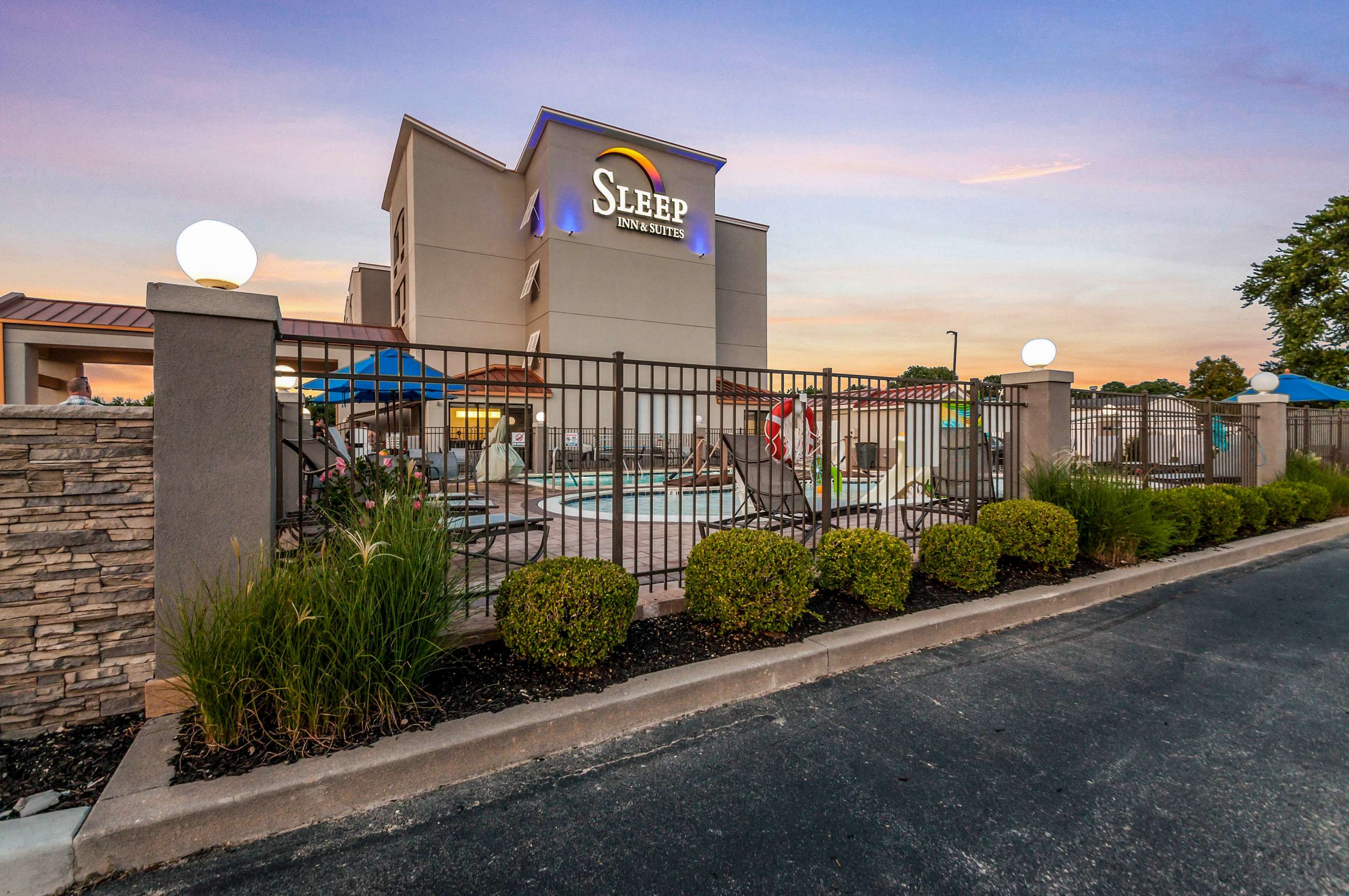 Hotel at night | Sleep Inn & Suites Rehoboth Beach