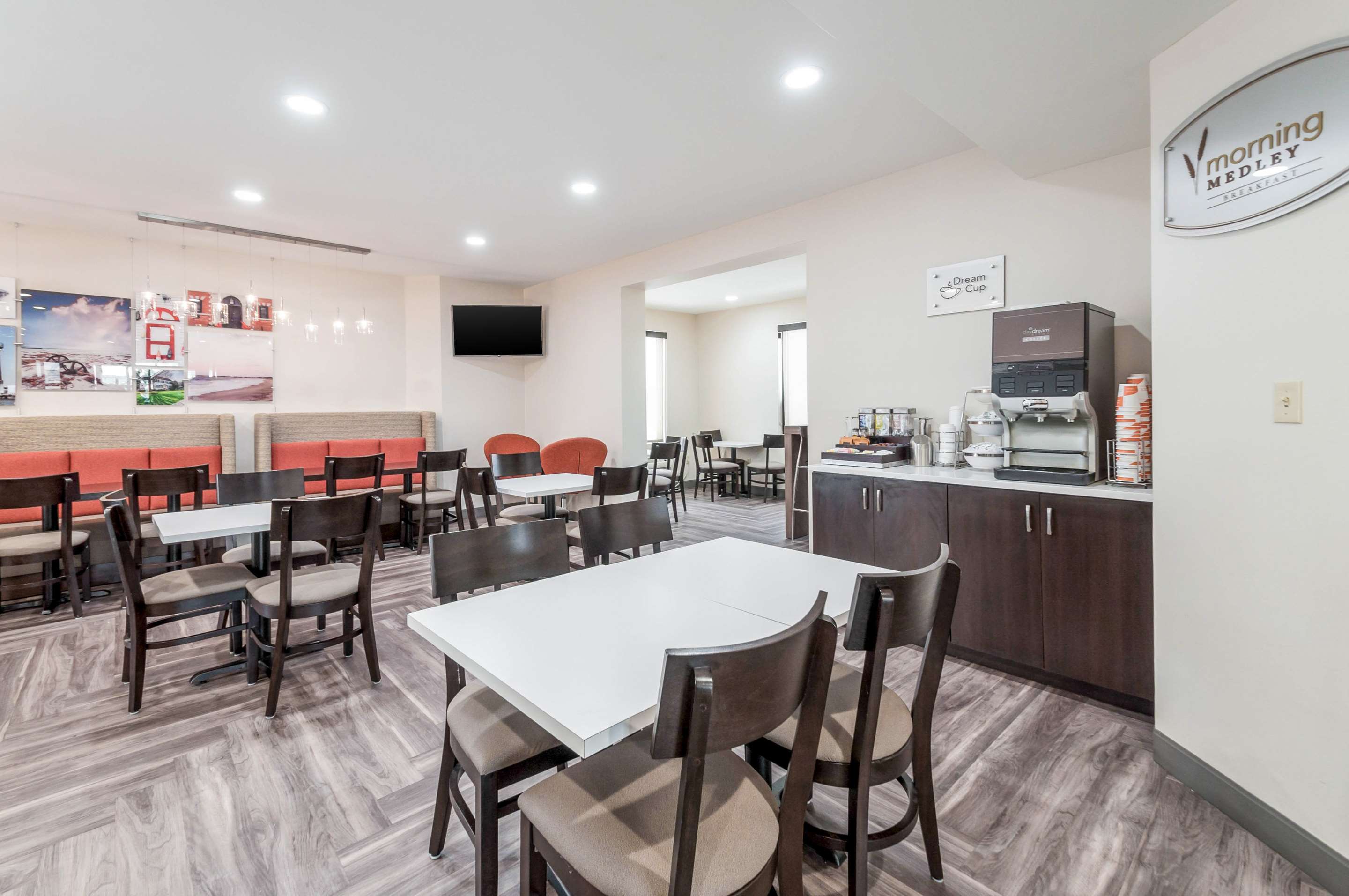 Breakfast area | Sleep Inn & Suites Rehoboth Beach