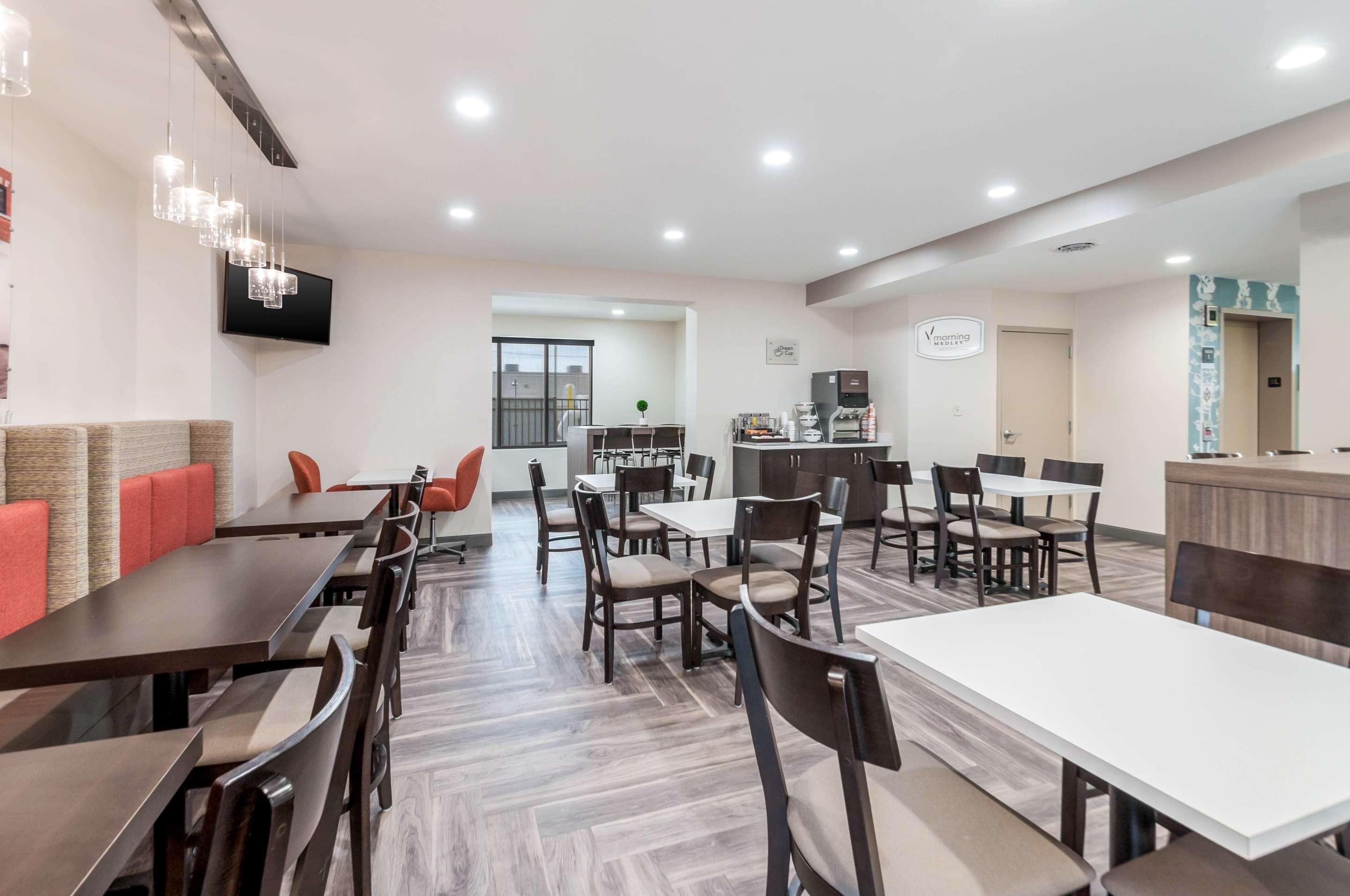 Breakfast area | Sleep Inn & Suites Rehoboth Beach