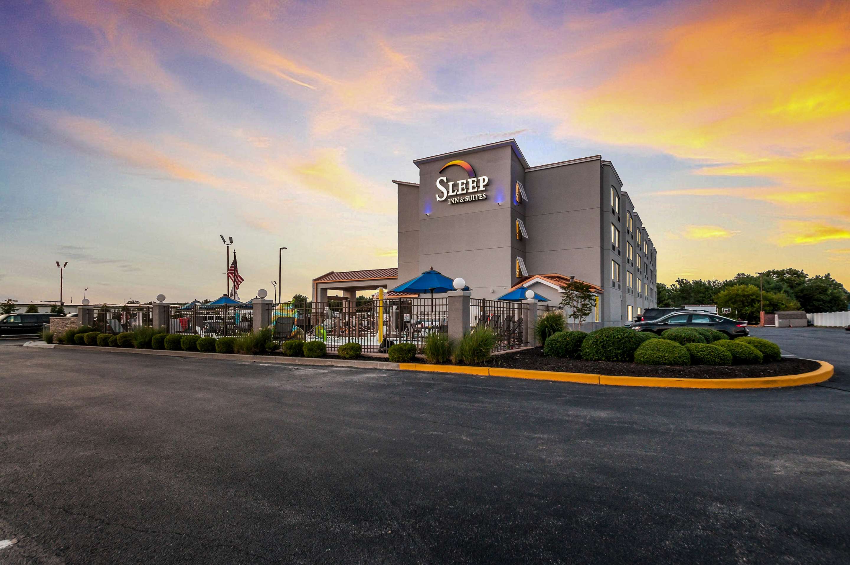 Hotel at night | Sleep Inn & Suites Rehoboth Beach