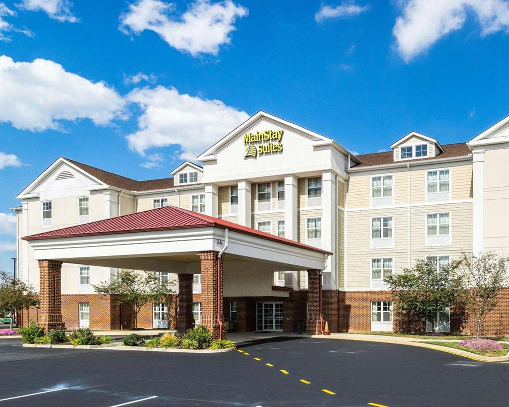 MainStay Suites
