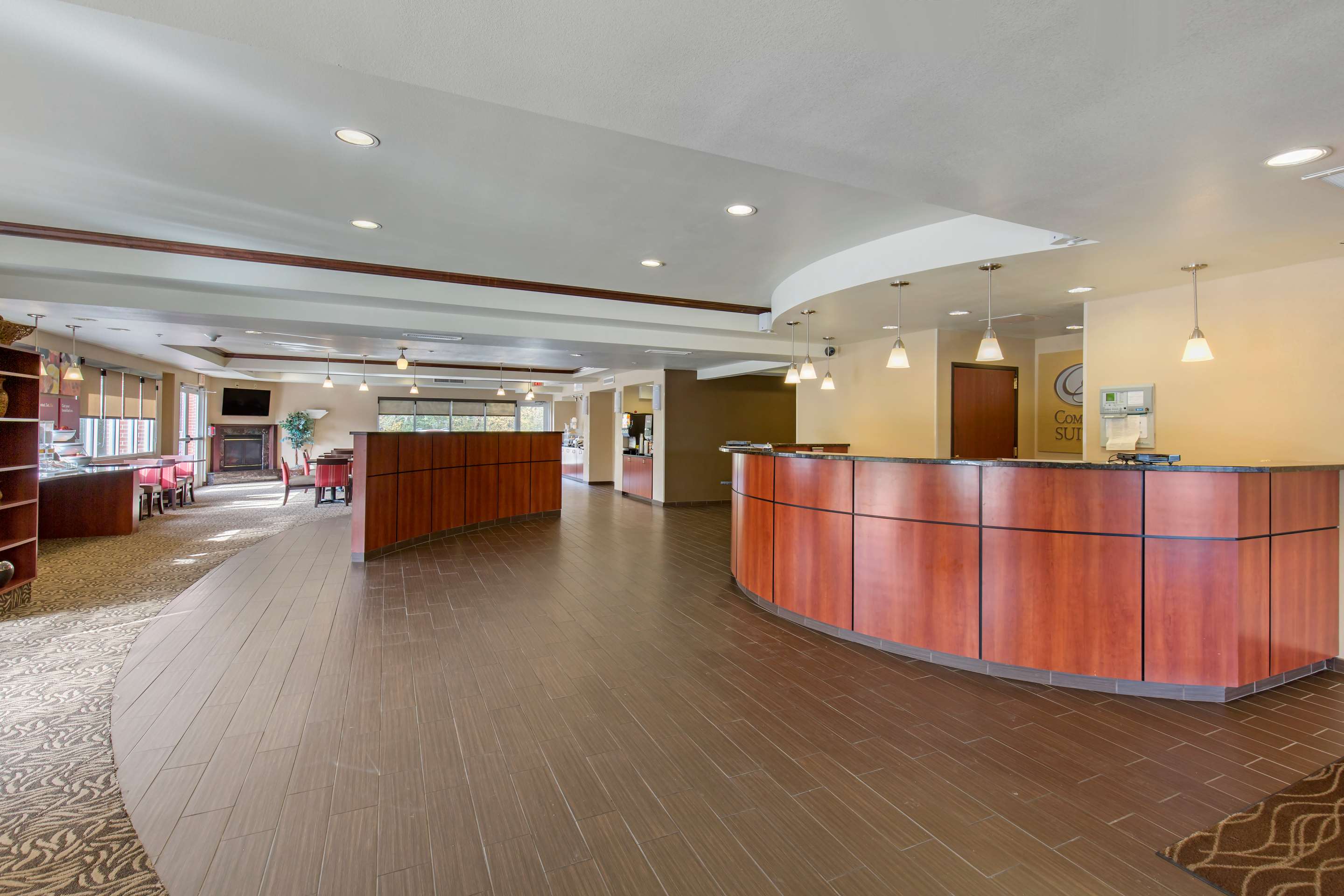 Spacious lobby | Comfort Suites Seaford