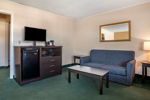  - Rodeway Inn & Suites Rehoboth Beach