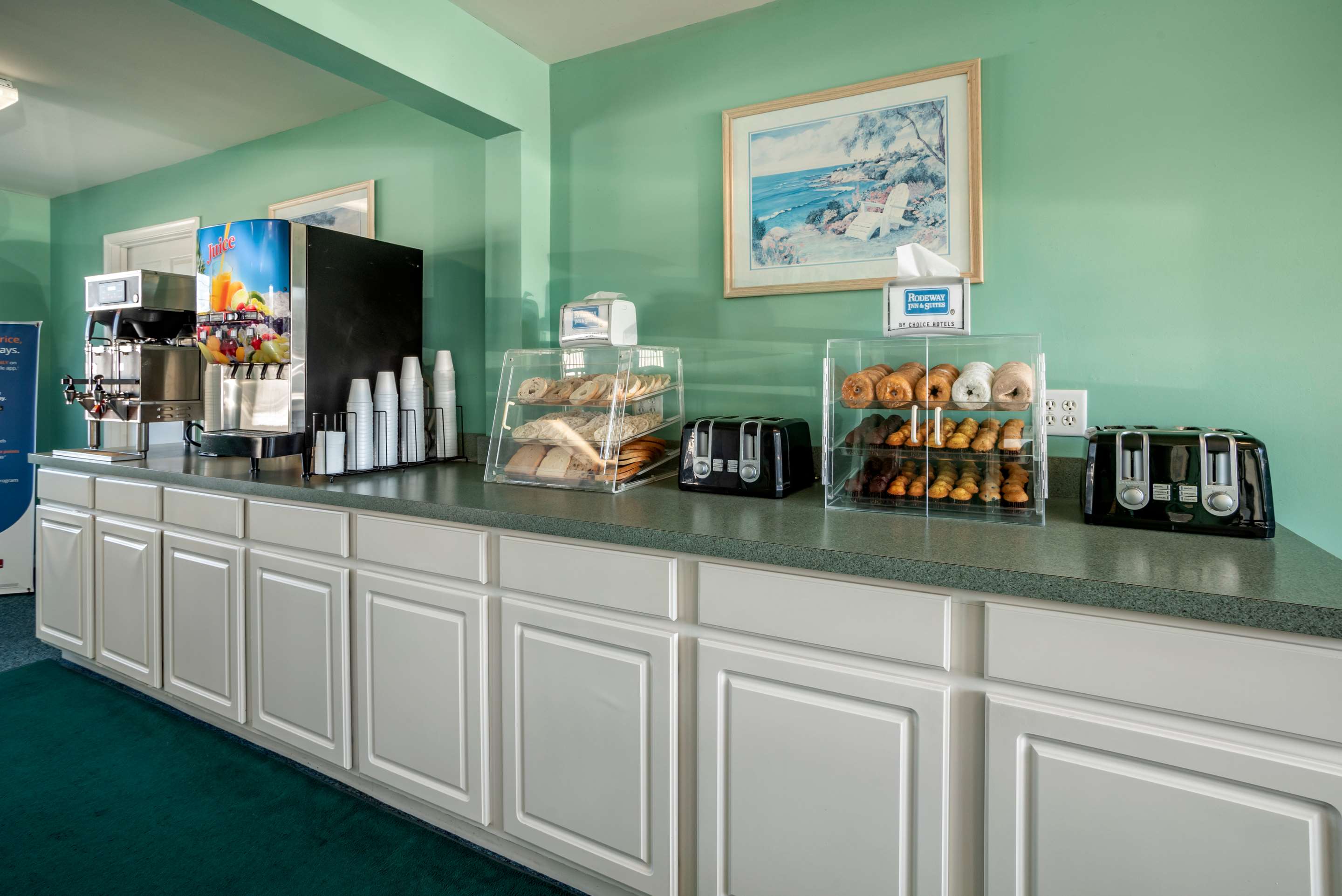 Breakfast bar | Rodeway Inn & Suites - Rehoboth Beach