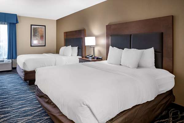 Suite - Comfort Inn & Suites Newark - I-95, Exit 3