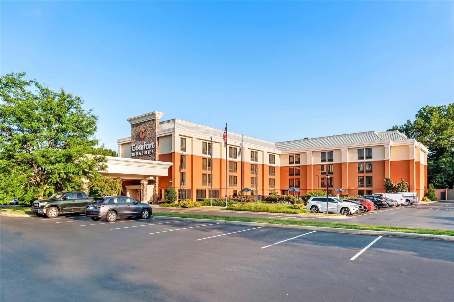 Comfort Inn & Suites Newark