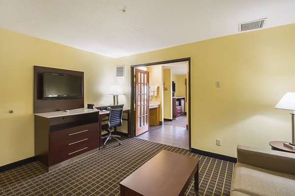  - Quality Inn & Suites Harrington