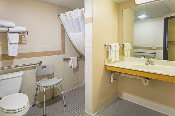  - Quality Inn & Suites Harrington
