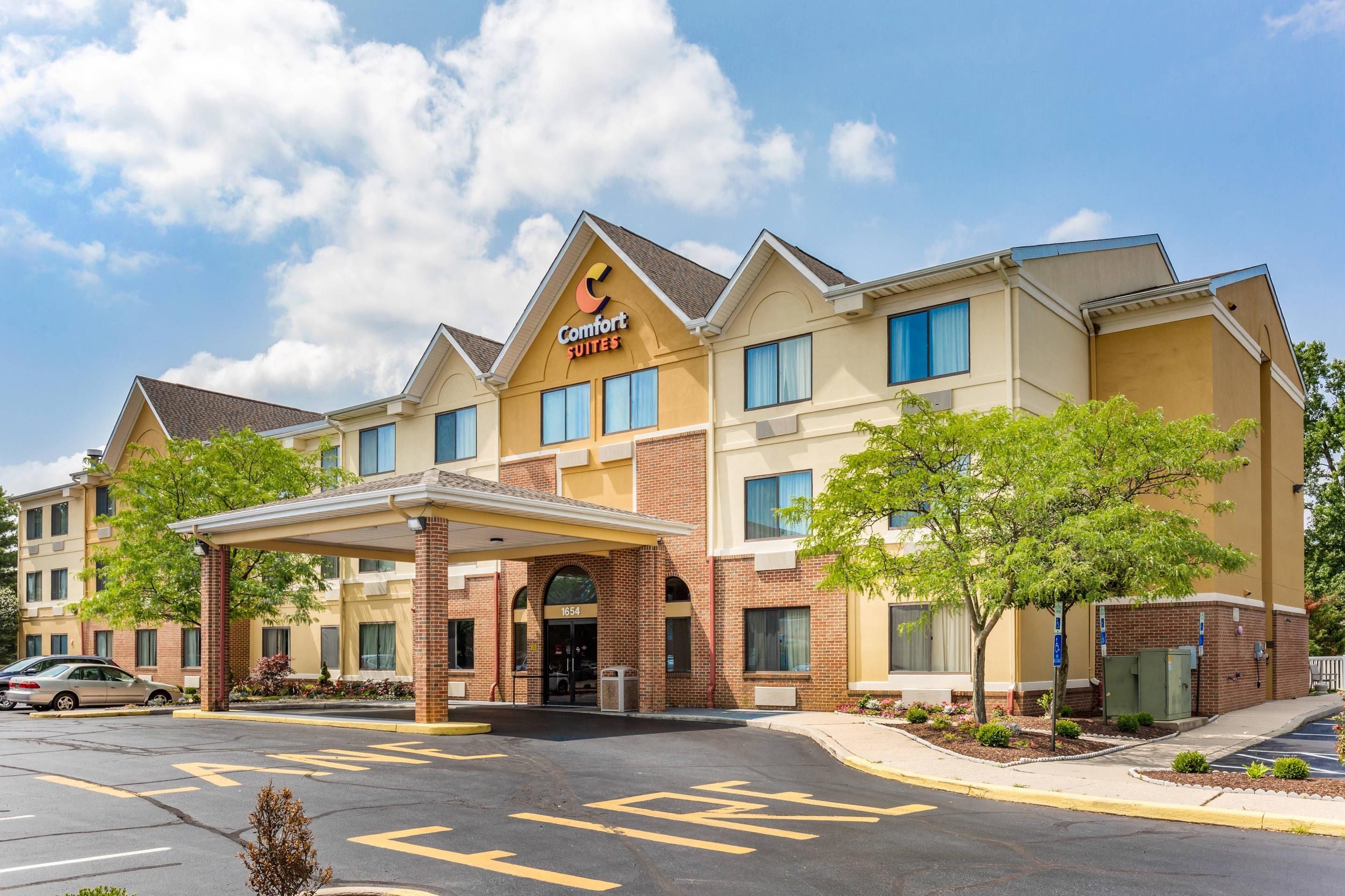 Hotel exterior | Comfort Suites Dover