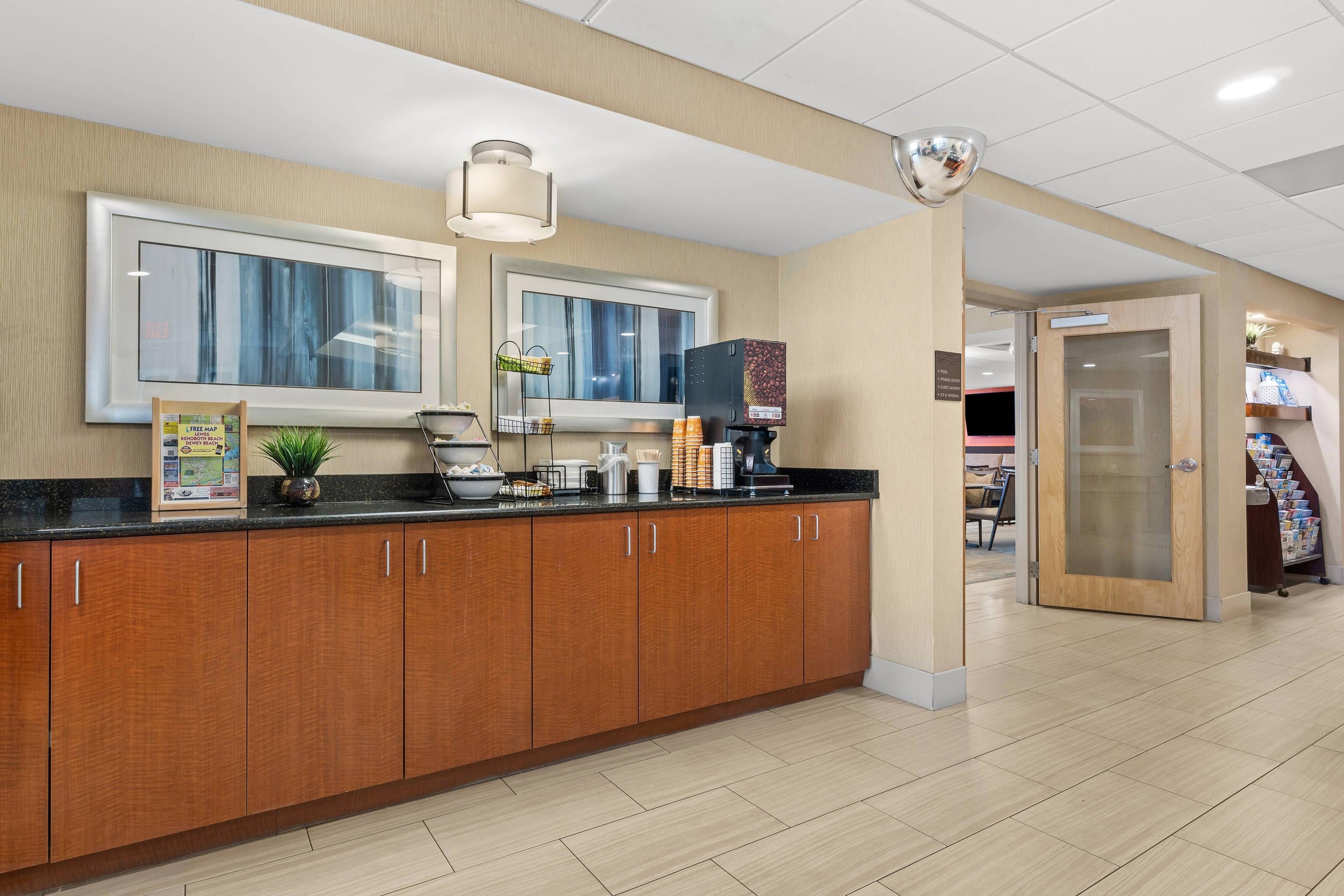 Breakfast area | Comfort Inn Rehoboth Beach