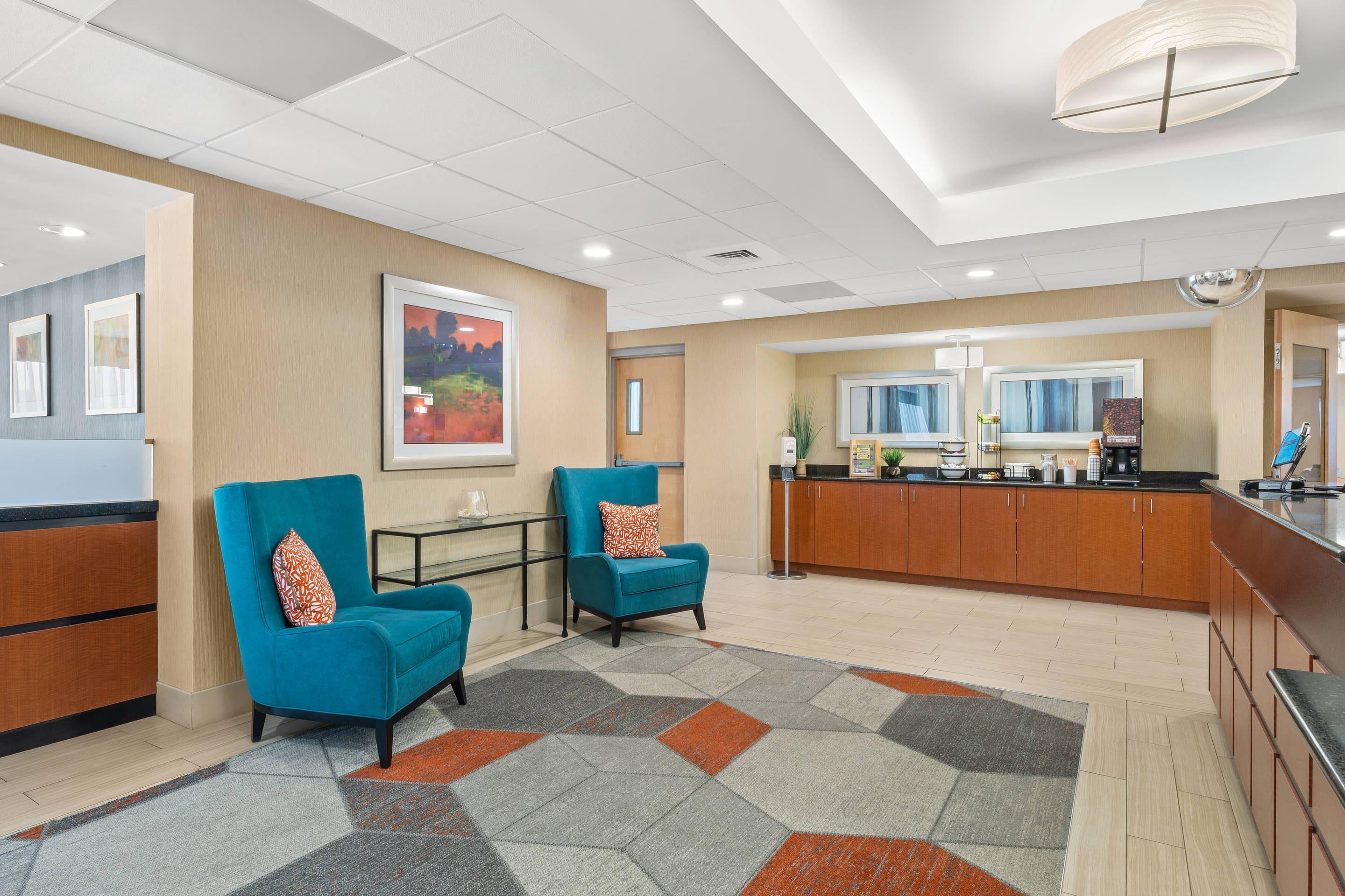 Hotel lobby | Comfort Inn Rehoboth Beach