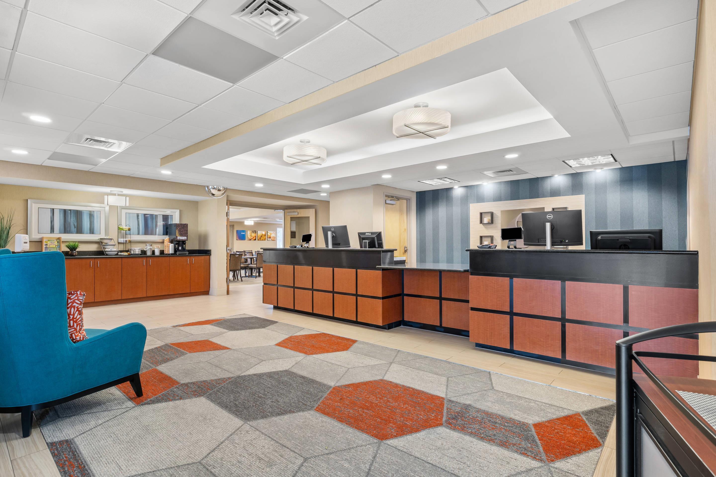 Hotel lobby | Comfort Inn Rehoboth Beach