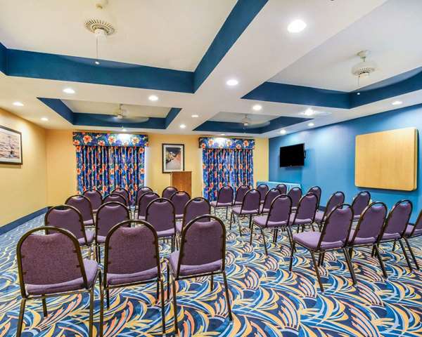  - Comfort Suites Southeast Tampa - I-75, Exit 257