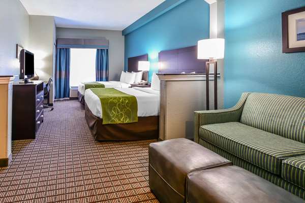 Suite - Comfort Suites Southeast Tampa - I-75, Exit 257