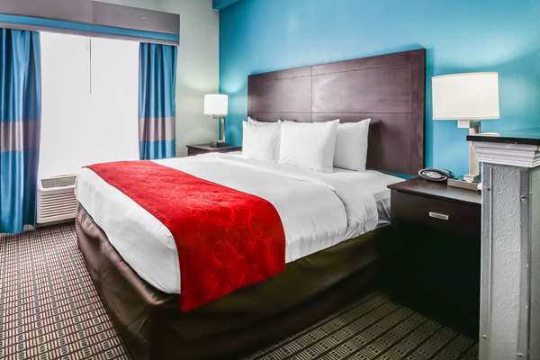 Suite - Comfort Suites Southeast Tampa - I-75, Exit 257
