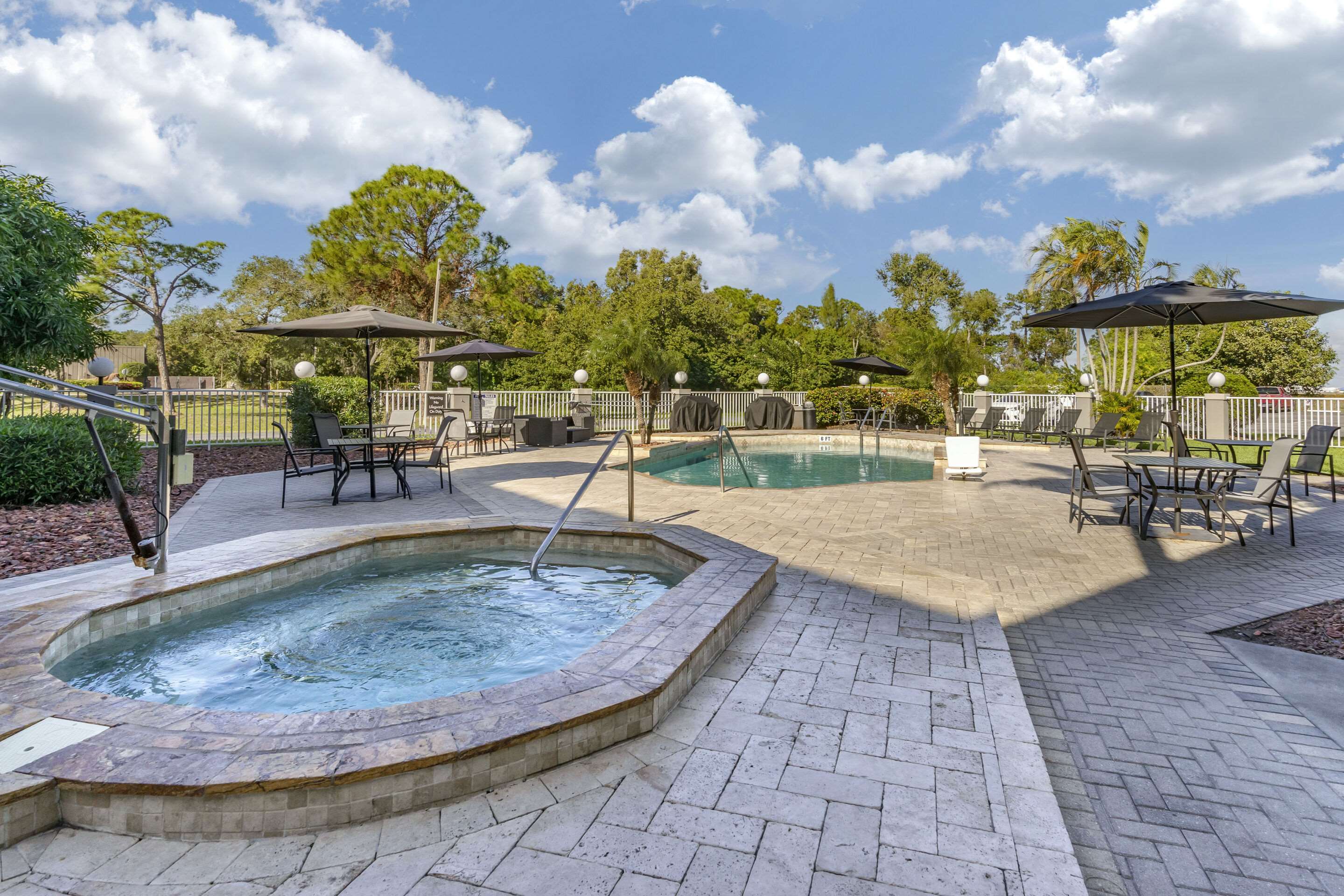Outdoor pool | Sleep Inn Clearwater - St Petersburg