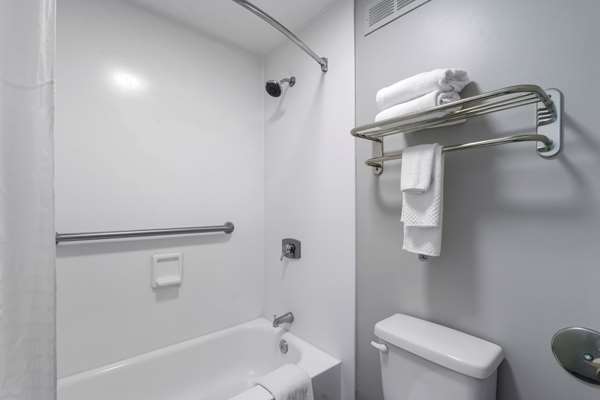  - Quality Inn & Conference Center Tampa - I-75, Exit 257