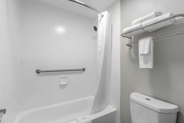  - Quality Inn & Conference Center Tampa - I-75, Exit 257