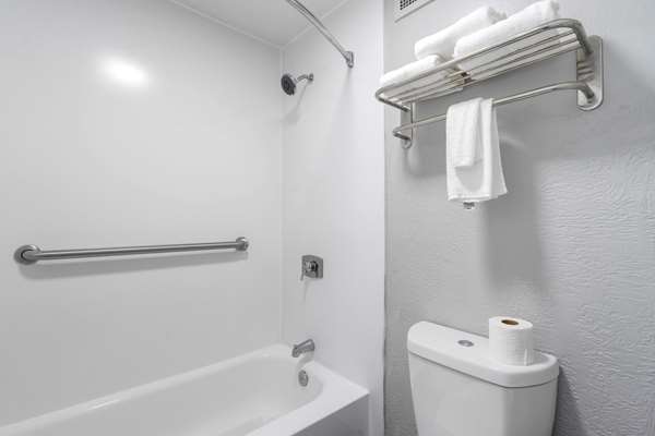  - Quality Inn & Conference Center Tampa - I-75, Exit 257