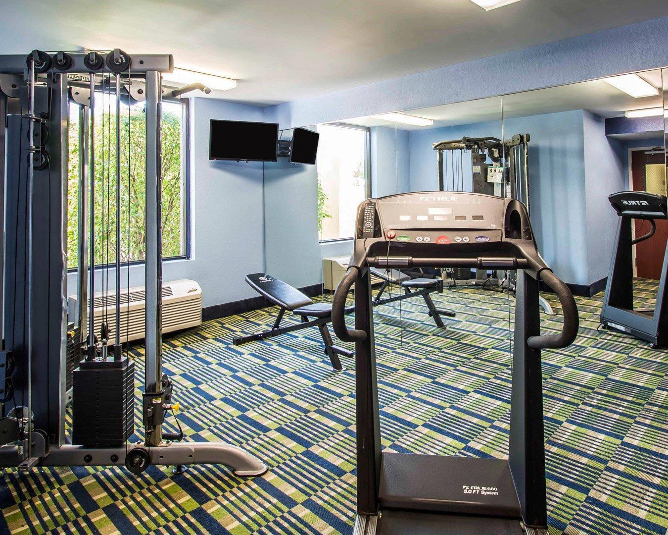 Exercise room with cardio equipment