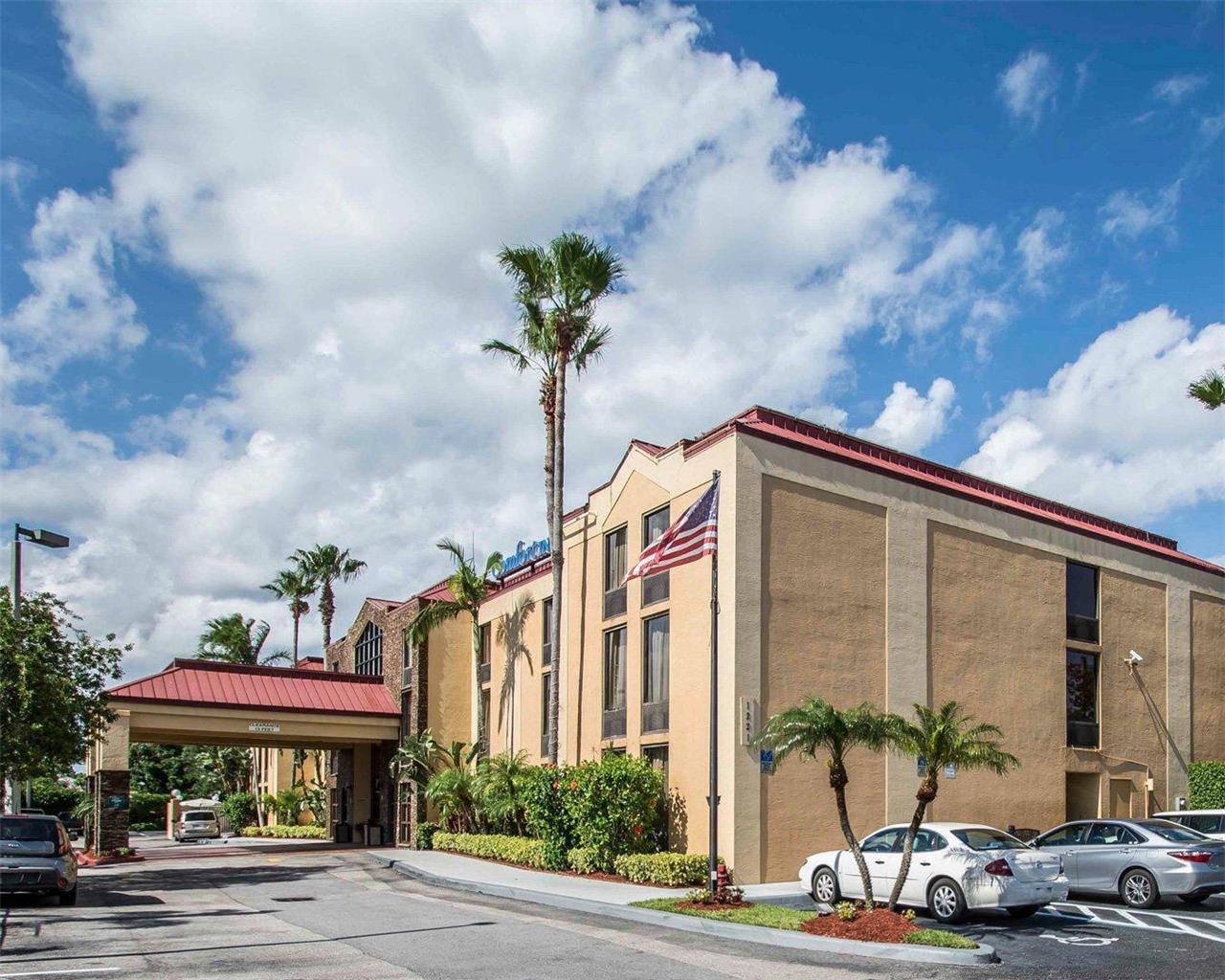 Comfort Inn & Suites-W. Palm Beach South