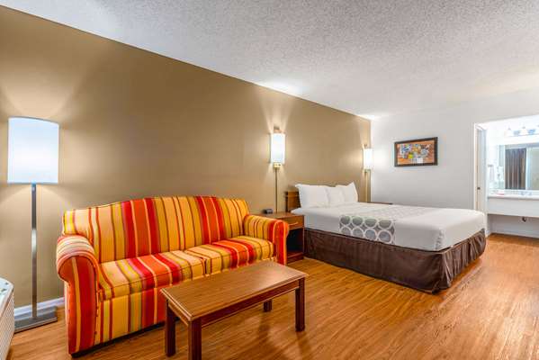  - Econo Lodge Crystal River