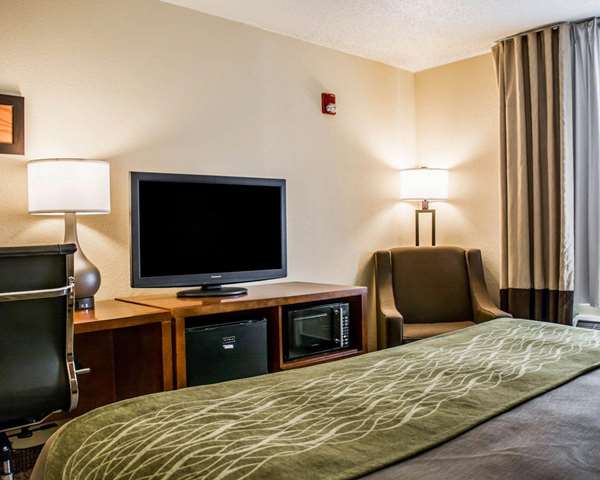  - Comfort Inn Boatways Road Fort Myers - I-75, Exit 141