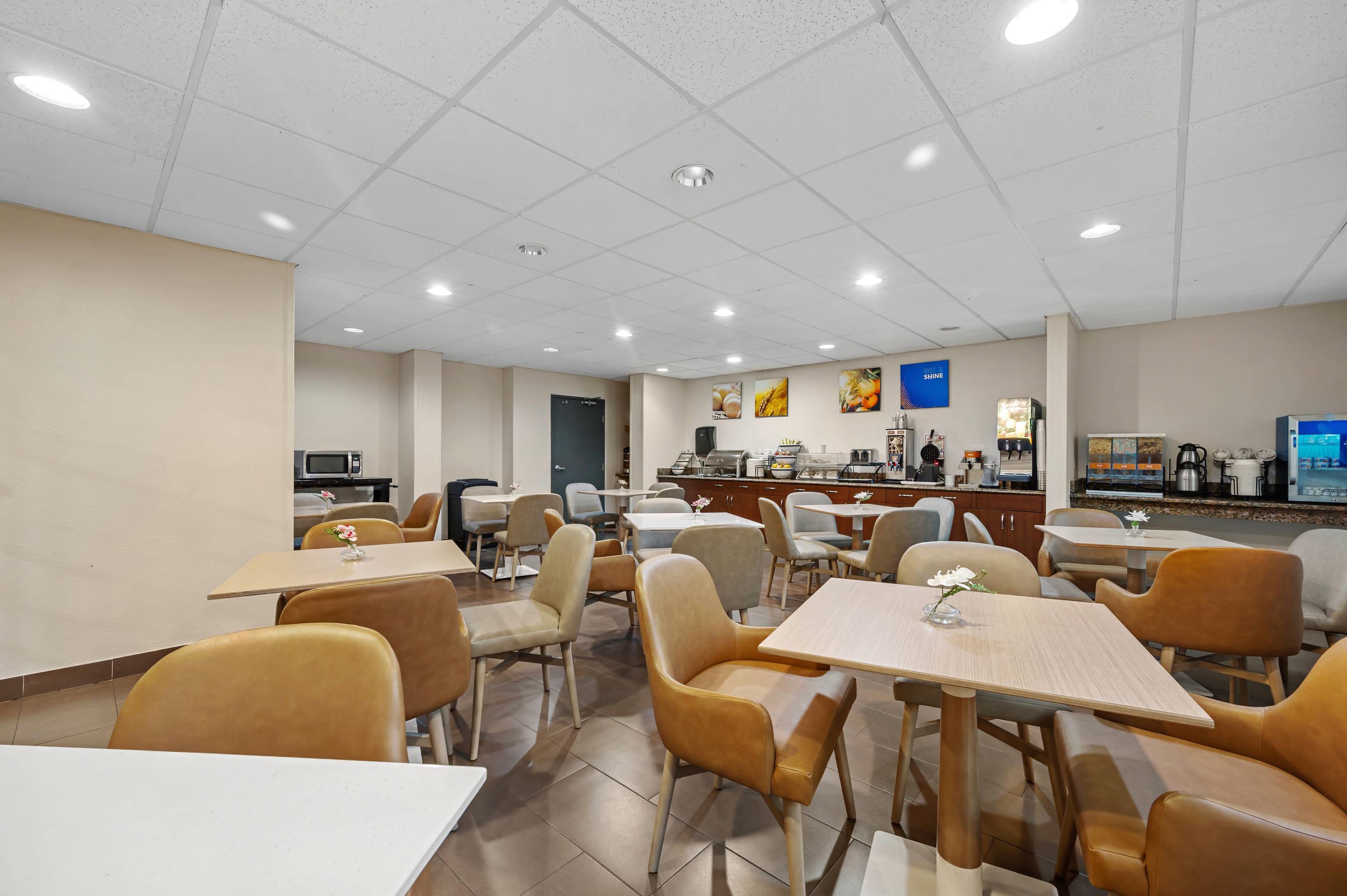 Breakfast area