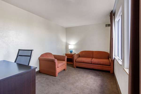 Suite - Sleep Inn Temple Terrace - I-75, Exit 266