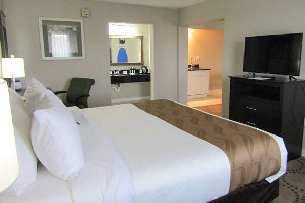 Suite - Quality Inn & Suites by the Lake Kissimmee