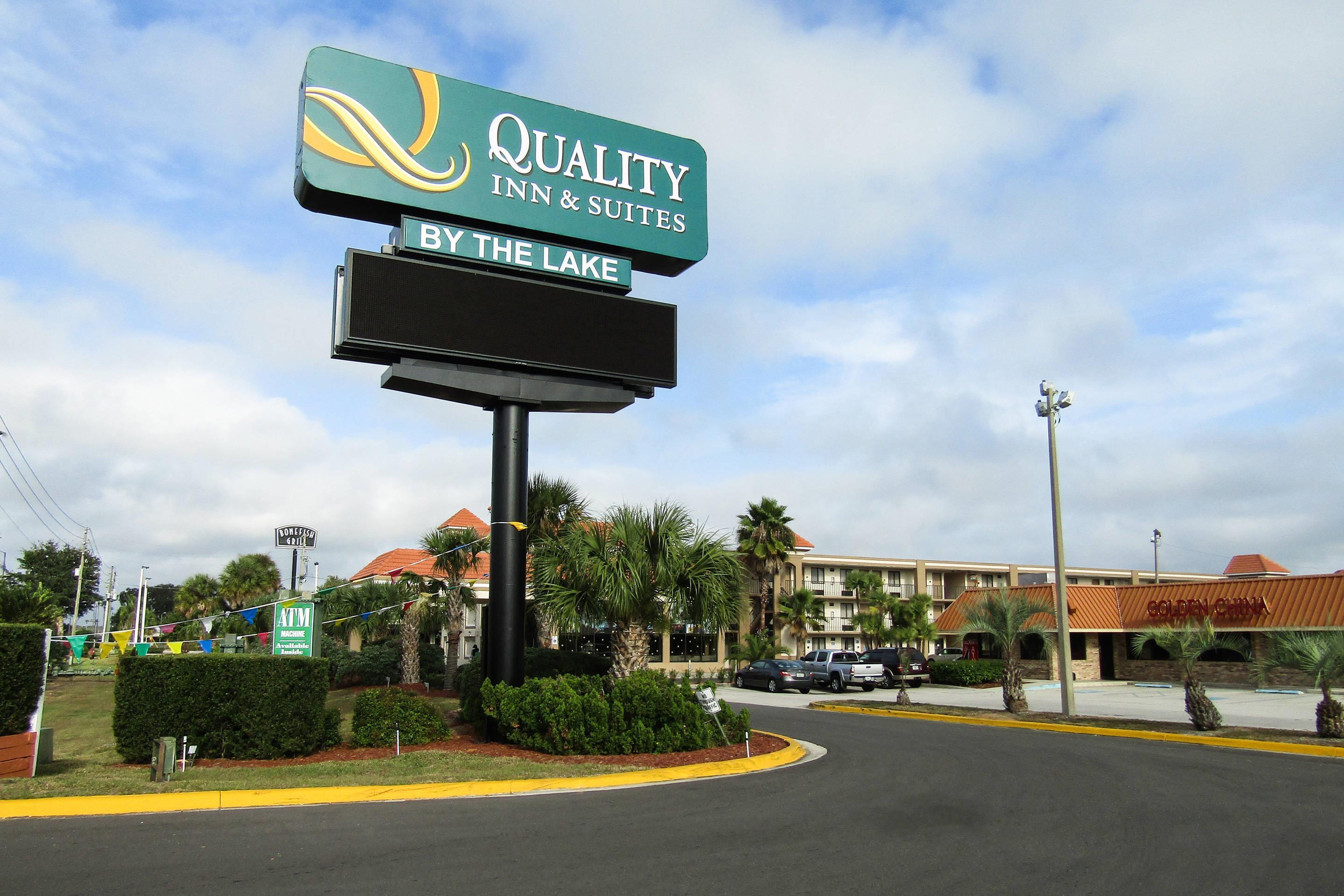 Hotel exterior | Quality Inn & Suites By The Lake