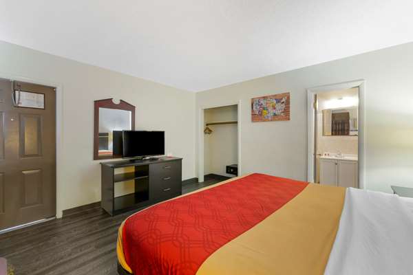  - Econo Lodge Hollywood