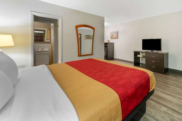 Suite - Econo Lodge Hollywood