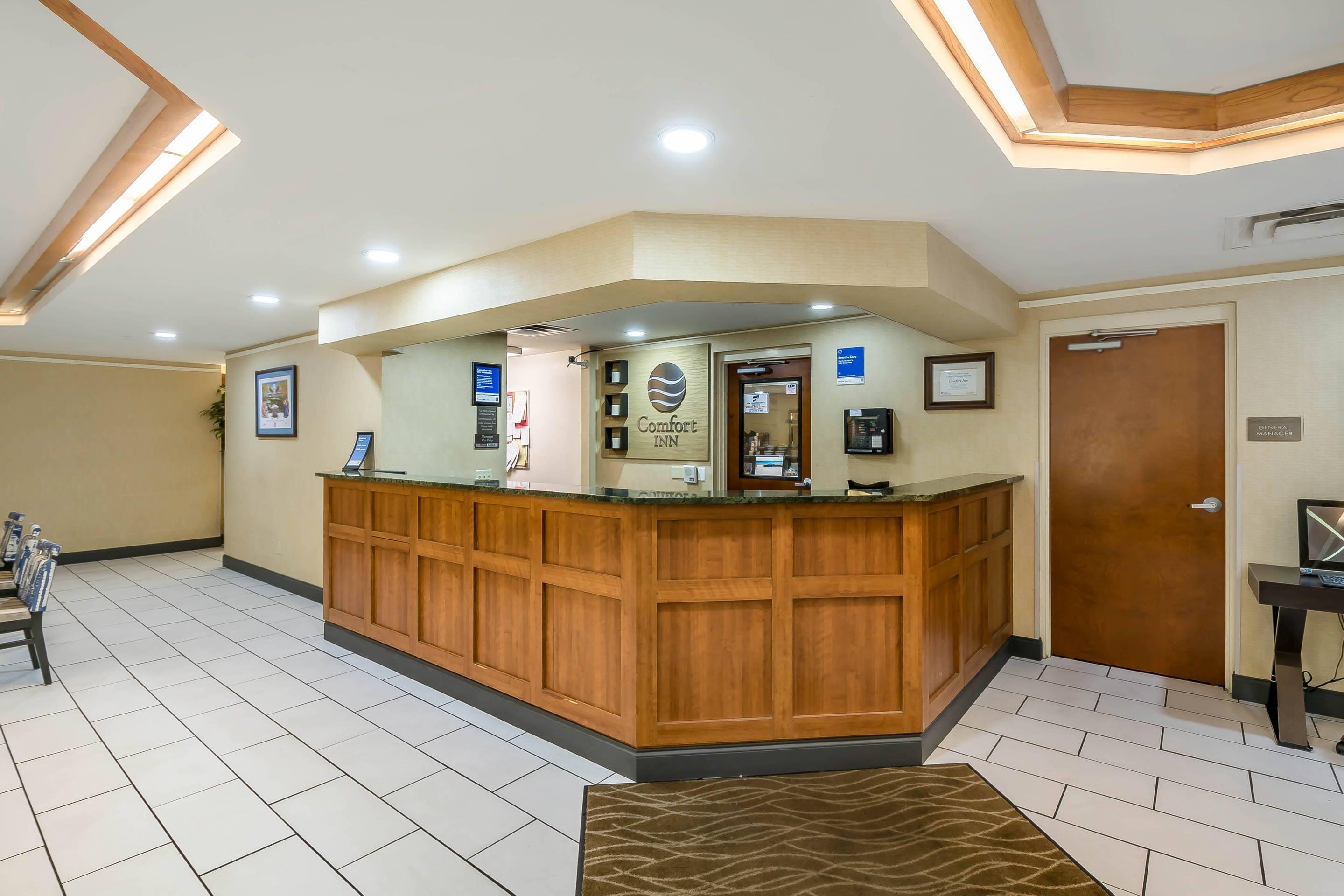 Front desk with friendly staff | Comfort Inn University