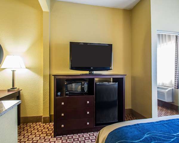 Suite - Quality Inn Plant City - I-4, Exit 22