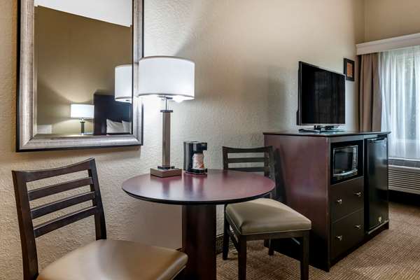  - Comfort Inn Deland - I-4, Exit 114